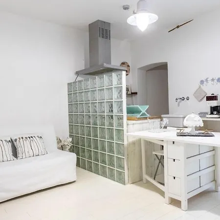 Pozzo Garitta, Borgo Dei Ceramisti, Apartament Albissola Marina